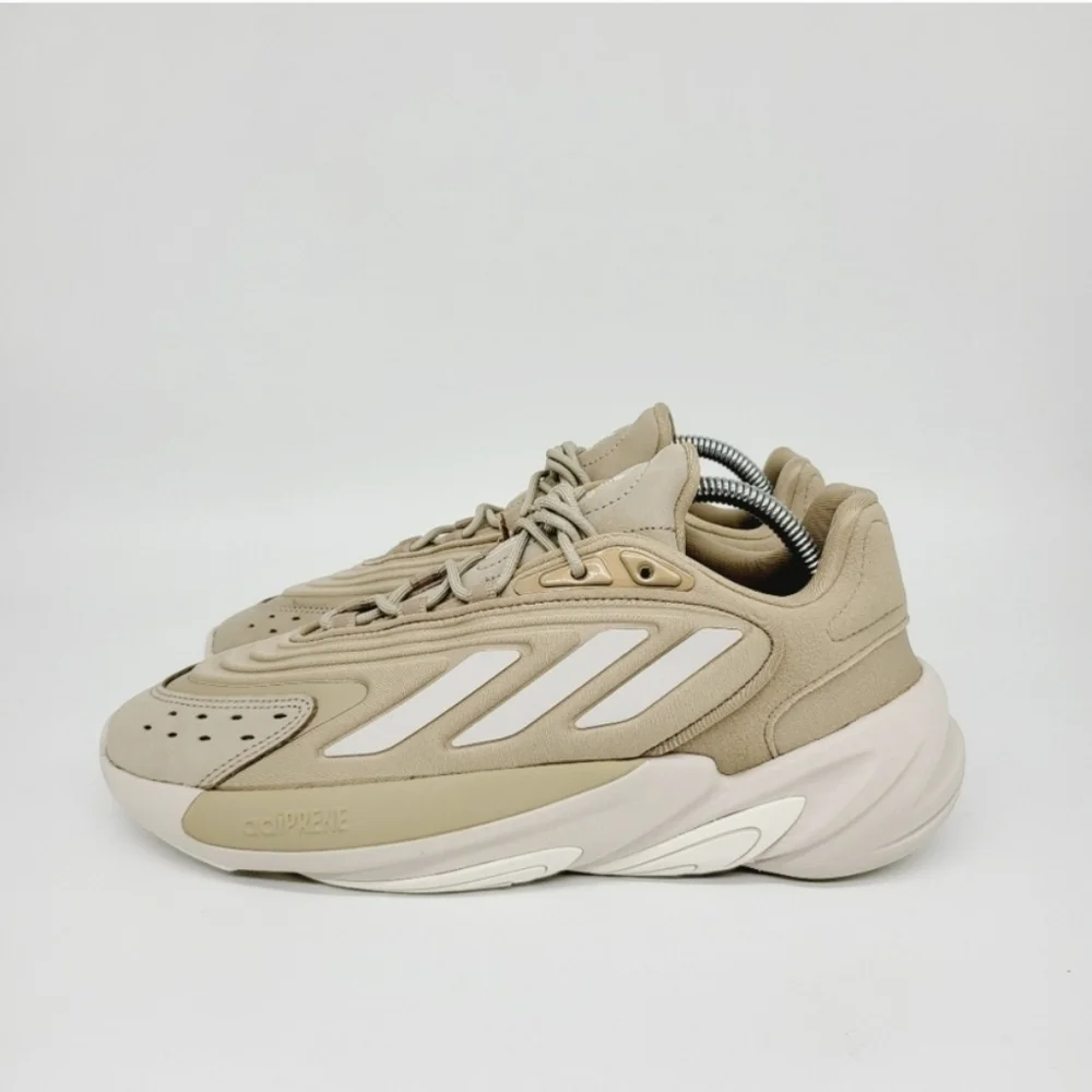 New Adidas Ozelia Women's Running Shoes Size 7.5 - Picture 2 of 8